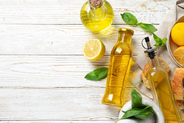 How to Bake a Traditional Welsh Bara Brith Fruit Loaf with Rich Flavors?